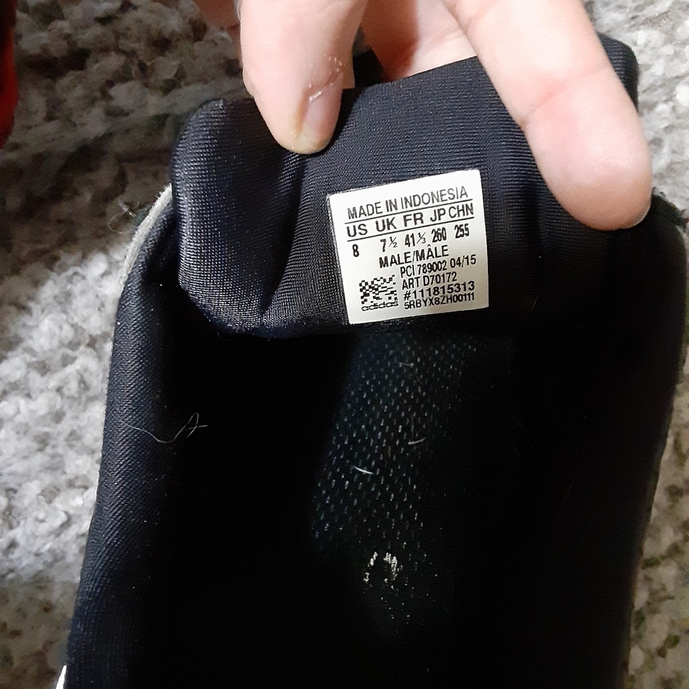 Patterned skate Adidas - Picture 2 of 3